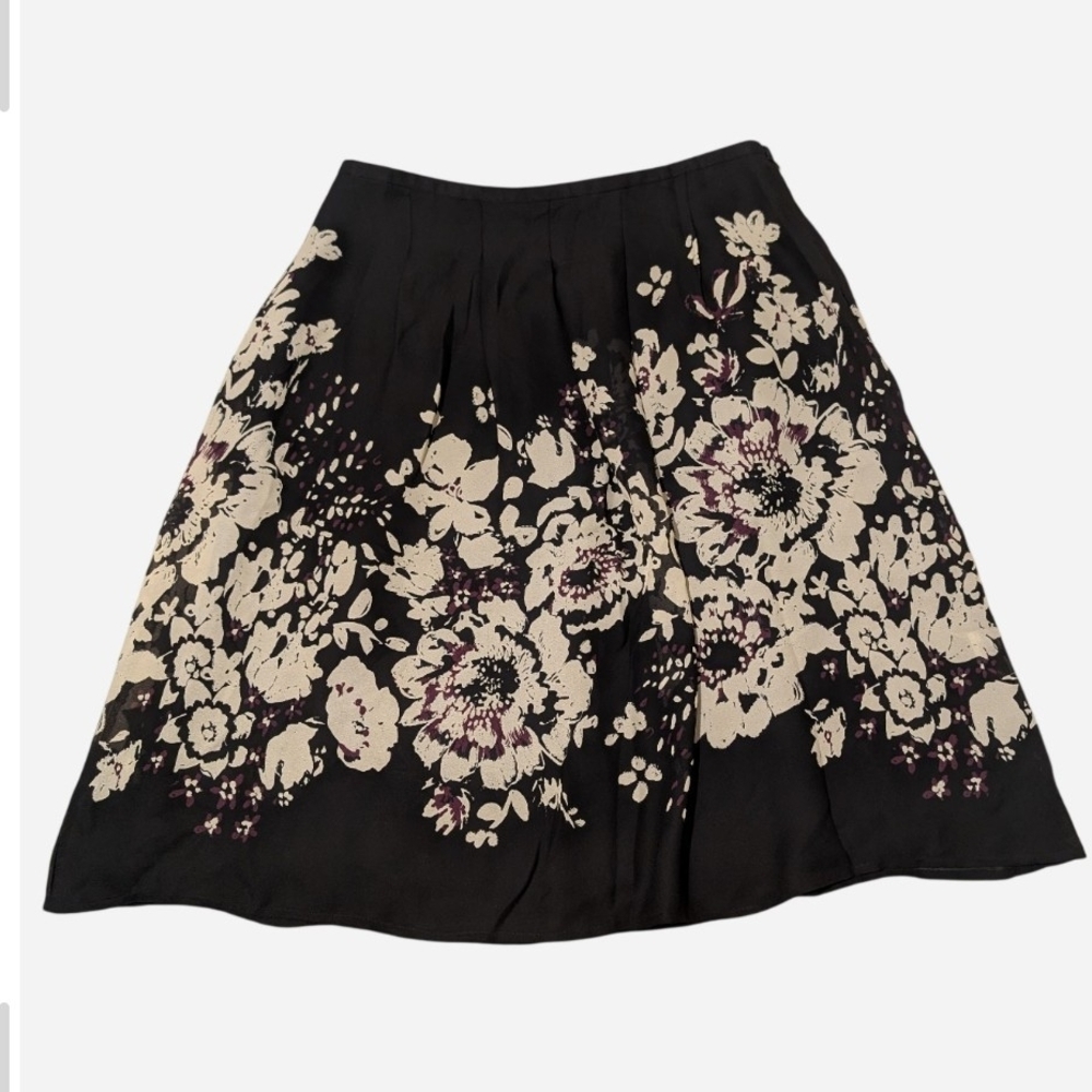 Pre-owned Van Heusen Black Floral A-Line Skirt